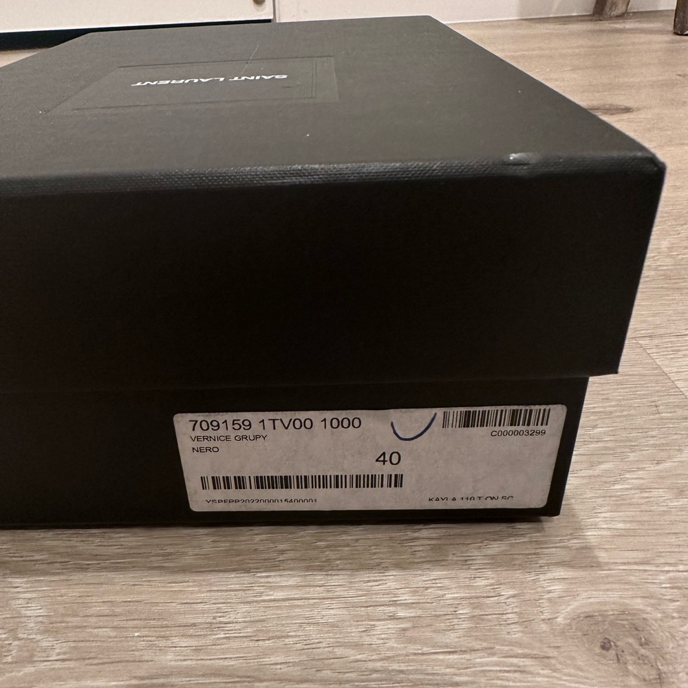 Saint Laurent Patent Kayla Heels - Picture 10 of 11